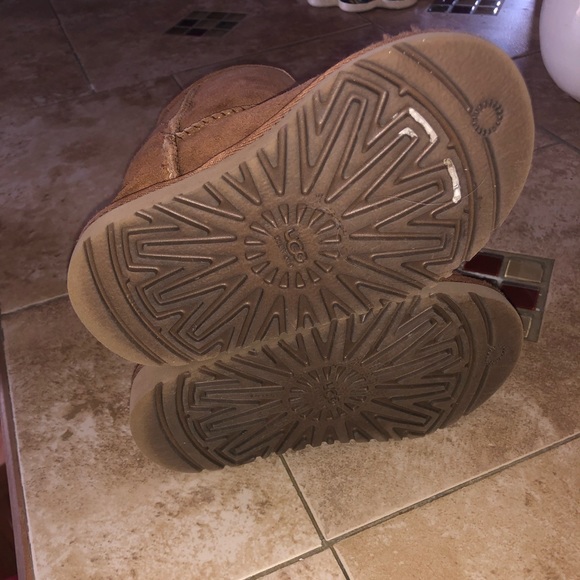 Infant UGGS - Picture 4 of 5